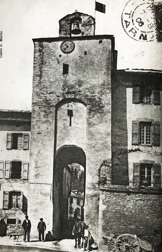 Trou de l'horloge